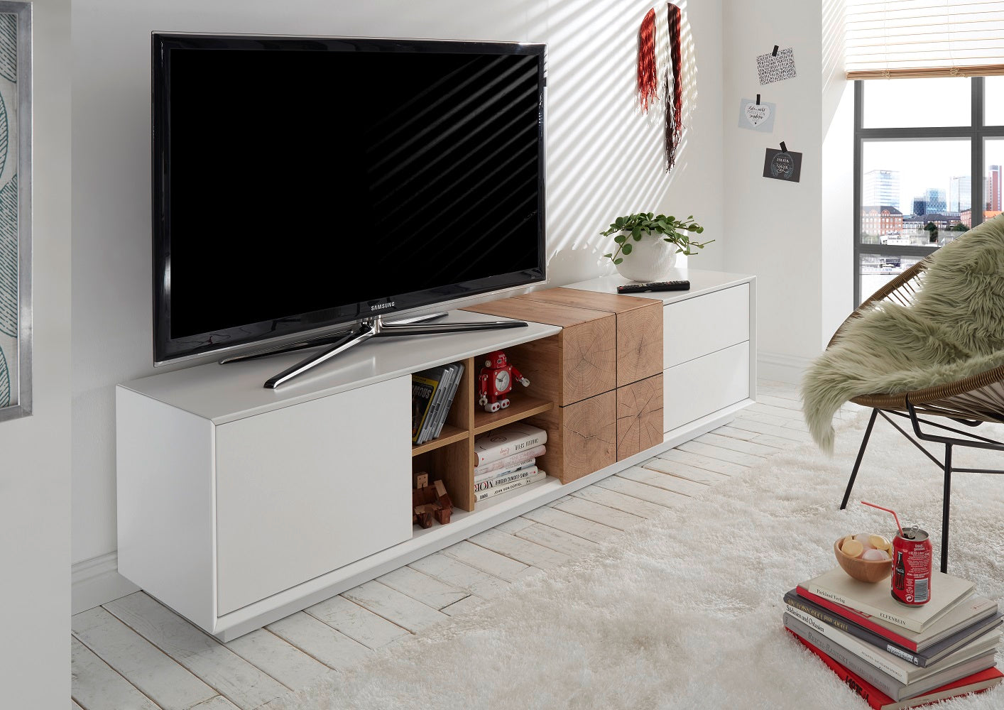 TV-Schrank Lowboard matt lackiert Eiche Optik weiß holz modern 180 cm Montere